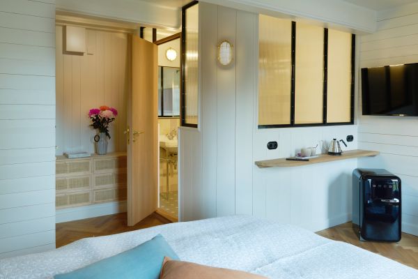 Five Rooms (Leer)